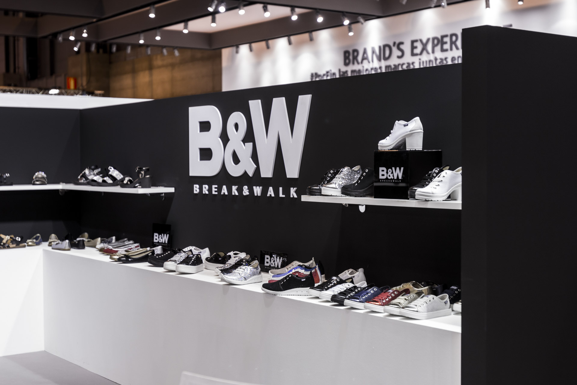 fotografia-stand-b&w-productora-vicovisual-01