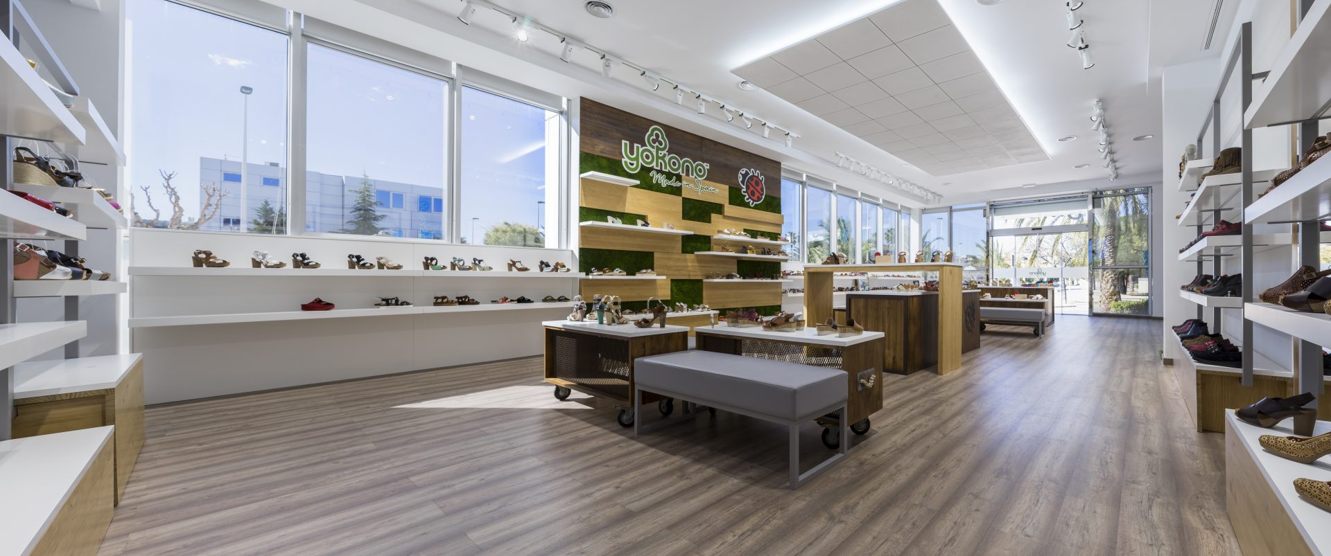 tienda-yokono-elche-interiorismo-comercial-studio17-10-pano